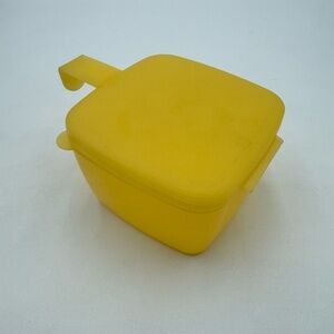 Vintage Tupperware Forget Me Not Cheese Keeper Yellow 5338A-1 Fridge Hanging